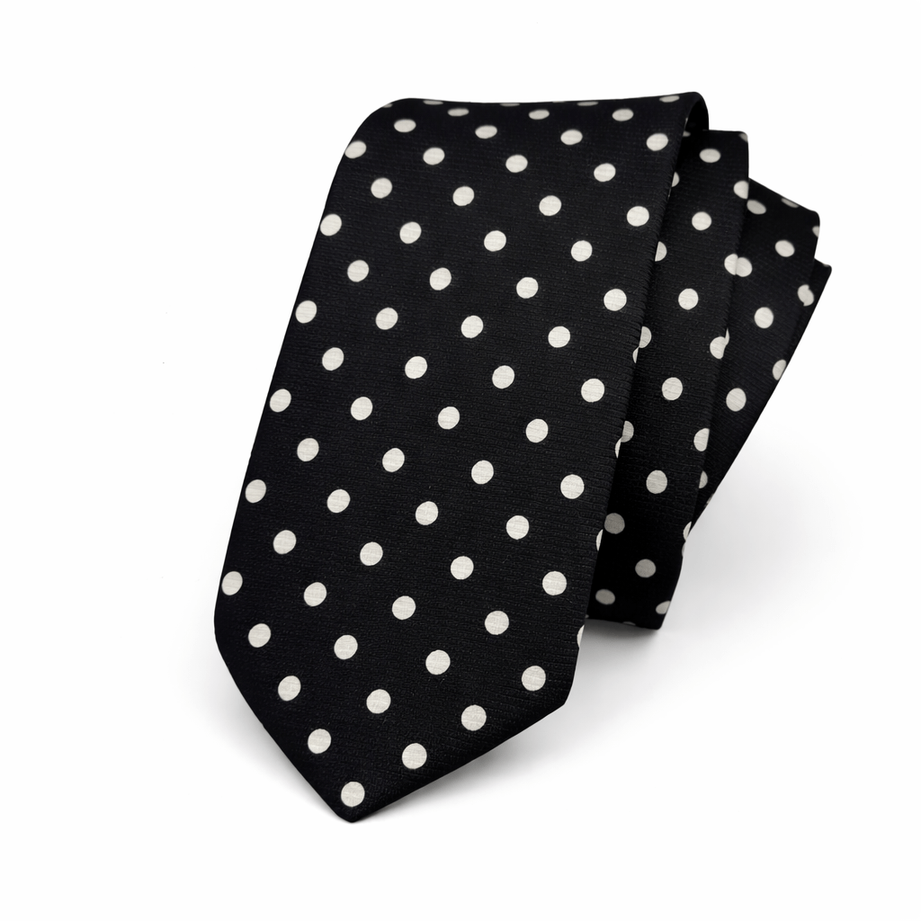 corbata negra con lunares blancos, corbata seda italiana premium, corbata elegante hombre lunares, corbata negra formal lunares blancos, corbata clásica caballero seda, corbata elegante para boda hombre, corbata lunares fondo negro, corbata moda masculina elegante, corbata seda italiana hombre, corbata elegante traje hombre, corbata diseño clásico lunares blancos English (60 words) black tie with white polka dots, italian silk premium tie, elegant men polka dot tie, black formal tie with white dots, classic italian silk necktie, elegant wedding tie for men, luxury polka dot tie, stylish black and white dotted tie, italian silk men necktie, classic formal mens tie, elegant business tie for men Italiano (60 parole) cravatta nera con pois bianchi, cravatta seta italiana premium, cravatta elegante uomo pois, cravatta nera elegante seta, cravatta classica uomo elegante, cravatta matrimonio uomo seta italiana, cravatta pois fondo nero, cravatta moda uomo elegante, cravatta seta italiana uomo, cravatta elegante da cerimonia Français (60 mots) cravate noire à pois blancs, cravate soie italienne premium, cravate élégante homme pois, cravate noire élégante soie, cravate classique homme élégante, cravate mariage homme soie italienne, cravate pois fond noir, cravate mode homme élégante, cravate soie italienne homme, cravate élégante cérémonie