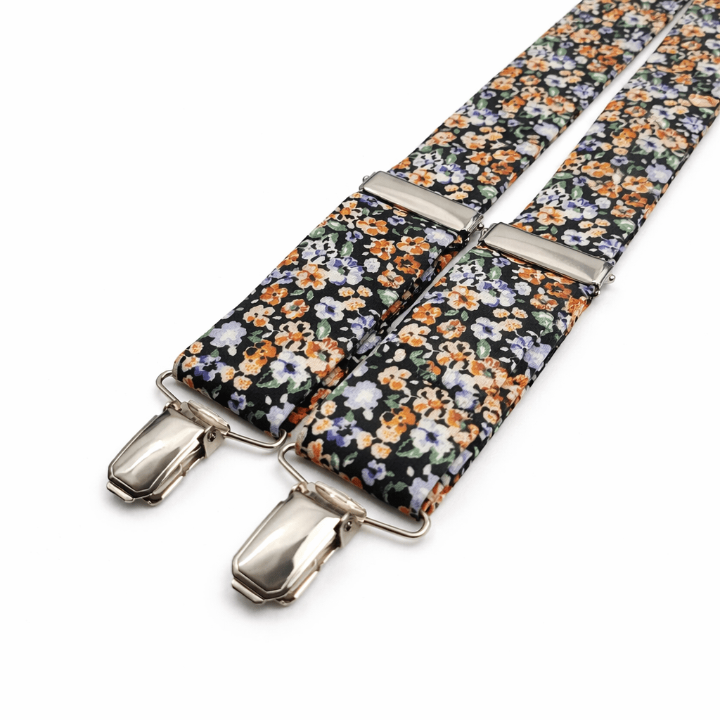 Tirantes Jardín Ébano hechos a mano en España con diseño floral elegante sobre fondo negro, tirantes de hombre originales con estampado multicolor en tonos naranjas, blancos, verdes y lilas, tirantes de algodón premium con forma en Y y pinzas metálicas resistentes, complemento masculino ideal para bodas, eventos, looks elegantes y estilo vintage, tirantes artesanales españoles de alta calidad con refuerzo de piel natural, accesorio de moda para hombre moderno, tirantes exclusivos con diseño floral sofisticado inspirados en la elegancia y la artesanía española, tirantes cómodos y ajustables perfectos para traje, camisa o outfit casual elegante 🇬🇧 English (ALT) Jardín Ébano suspenders handmade in Spain featuring an elegant floral pattern on a black background, original men’s suspenders with multicolor floral design in orange, white, green and lilac tones, premium cotton suspenders with Y-back structure and strong metal clips, stylish men’s accessory perfect for weddings, formal events, vintage outfits and modern fashion looks, high-quality Spanish handcrafted suspenders with genuine leather back detail, elegant and unique suspenders for men who want to stand out with personality and style, adjustable comfortable suspenders ideal for suits, shirts and smart casual outfits 🇫🇷 Français (ALT) Bretelles Jardín Ébano fabriquées à la main en Espagne avec motif floral élégant sur fond noir, bretelles originales pour homme avec imprimé multicolore en tons orange, blanc, vert et lilas, bretelles en coton premium avec forme en Y et pinces métalliques résistantes, accessoire de mode masculine idéal pour mariages, événements élégants et style vintage, bretelles artisanales espagnoles de haute qualité avec finition en cuir naturel, bretelles élégantes et uniques pour homme moderne, bretelles réglables confortables parfaites pour costume, chemise ou tenue chic décontractée 🇮🇹 Italiano (ALT) Bretelle Jardín Ébano fatte a mano in Spagna con elegante motivo floreale su fondo nero, bretelle uomo originali con stampa multicolore nei toni arancione, bianco, verde e lilla, bretelle in cotone premium con struttura a Y e clip metalliche resistenti, accessorio maschile ideale per matrimoni, eventi eleganti e outfit vintage, bretelle artigianali spagnole di alta qualità con dettaglio posteriore in pelle naturale, bretelle eleganti e uniche per uomo moderno, bretelle regolabili comode perfette per abiti, camicie e look casual eleganti